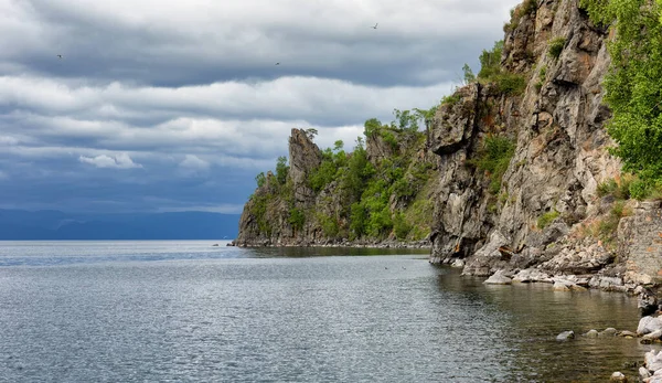 Cielo Cupo Sopra Ripido Promontorio Del Lago Baikal — Foto Stock