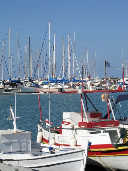 Porto e barche di Heraklion — Foto Stock