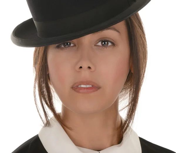 Jeune femme avec chapeau Bowler — Photo