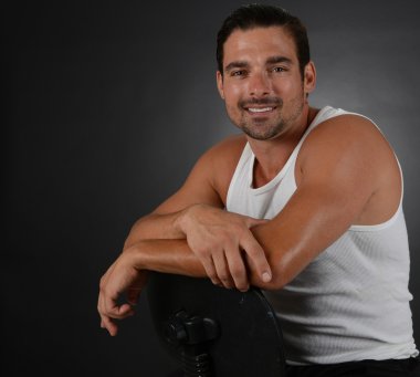 İtalyan yakışıklı