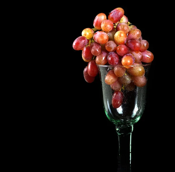 Glass of Red Grapes — Stock Photo, Image