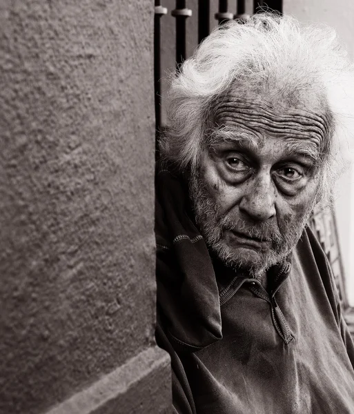 Homeless Man Afraid — Stock Photo, Image