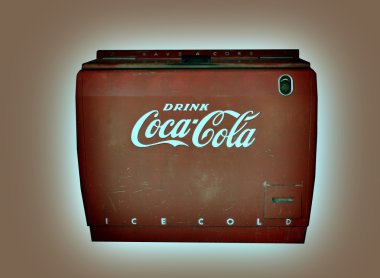 Vintage kola makinesi