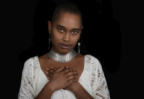 Güzel afro kadın — Stok fotoğraf