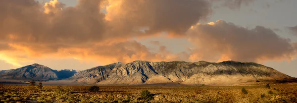 Sierra nevada bergen — Stockfoto