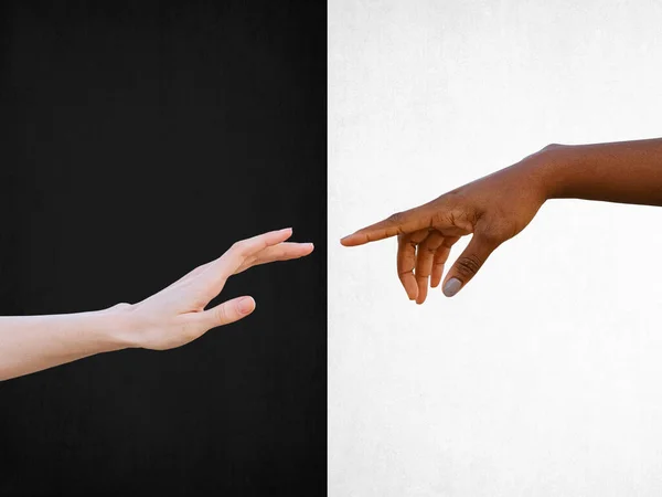 Friendship Racial Respect Concept Black White Hands Reaching Each Other — Stock Photo, Image