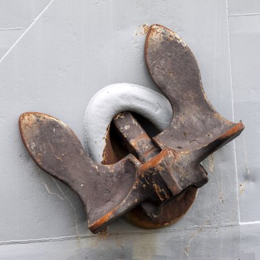 Old rusty anchor clipart