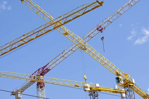 Industrial construction cranes — Stock Photo, Image