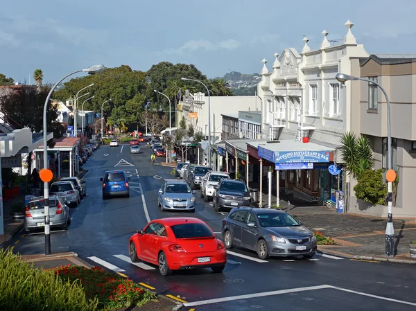 Dükkanlar, kafeler ve Devonport, Auckland Main Street — Stok fotoğraf