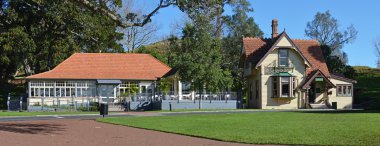Panoramik One Tree Hill, Auckland tarihi bina