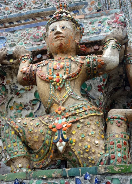 Wat Arun Temple of Dawn Dancer Sculpture, Bangkok — Stock Photo, Image