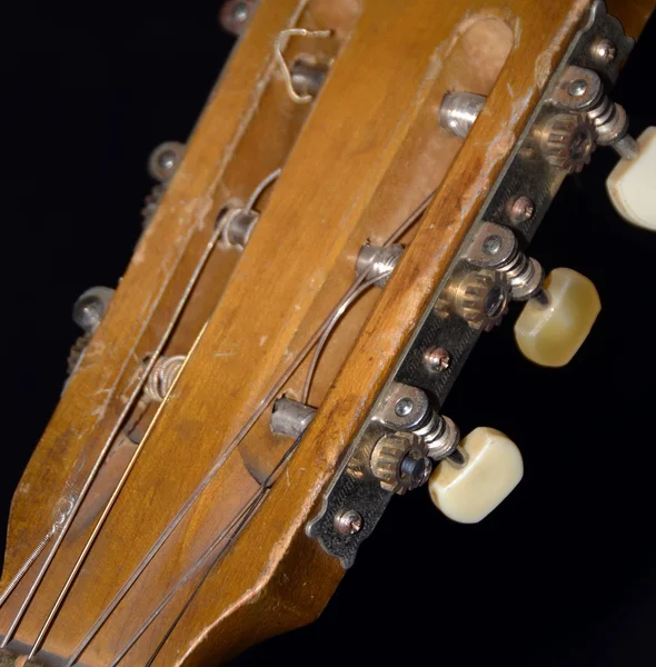 Old Acoustic Guitar Strings, Fretboard, Nut & Machine Head Close — Stock Photo, Image