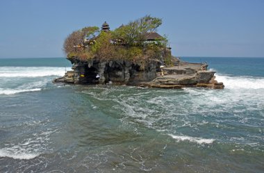 Tanah çok tapınak yelken uzak, Bali Endonezya gibi görünüyor