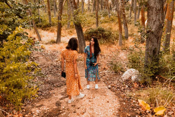 U xotinini olomonga berdi Yigit mast xolasini uxlayotganda sikibdi.