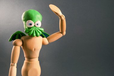 Cthulhu ahşap kukla.