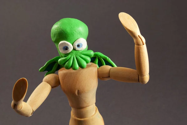 Cthulhu maniquí de madera . — Foto de Stock