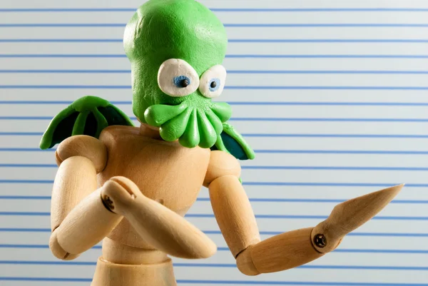 Cthulhu maniquí de madera . — Foto de Stock