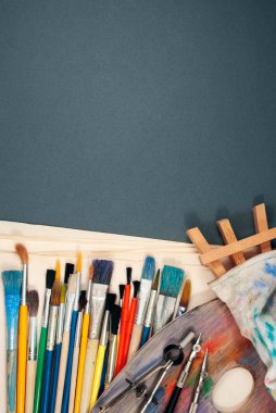 Sanat araç kümesi.