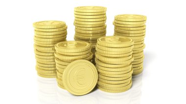 Beyaz arka plan üzerinde izole Euro simgesiyle altın sikke yığını.