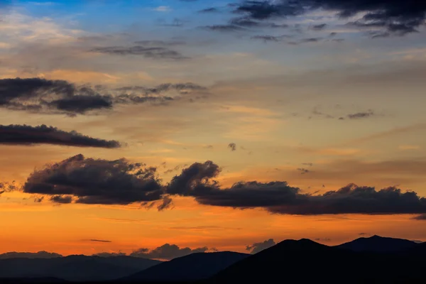 Idylické večer cloudscape — Stock fotografie