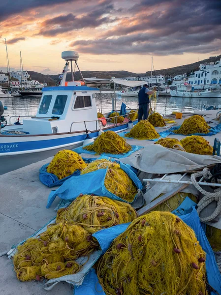 Full Nets Fishing Boats Moored Kithnos Harbor Greece May 2021 — Foto de Stock