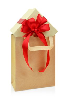 alışveriş çantası hediye kutusunda