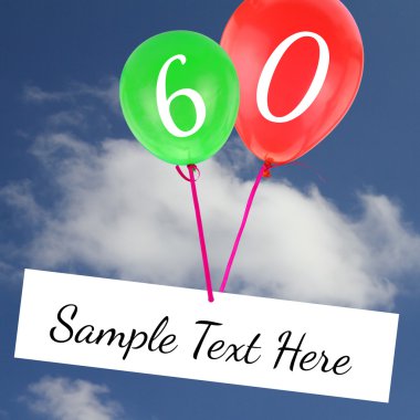 Yıldönümü kartı ile boşluk ve mavi gökyüzü üzerinde uçan balon