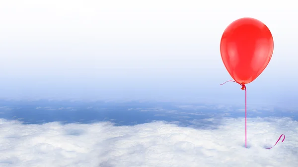 Mavi gökyüzü ile beyaz bulutlar, kavramsal kırmızı balon — Stok fotoğraf