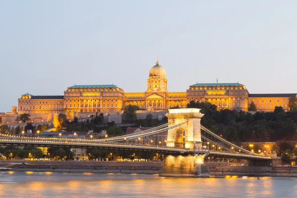 Budapest Hungary Museum and Chain Bridge — Stock Photo, Image