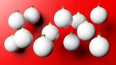 İzole kırmızı zemin üzerine beyaz Noel topları.