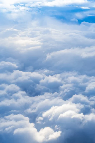 ふわふわ嵐雲、空撮. — ストック写真