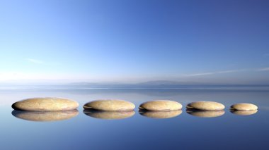 Zen taşlar satır büyük su mavi gökyüzü ile küçük ve huzurlu manzara arka plan.