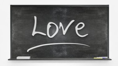'Love yazı tahtası üzerinde yazılı'