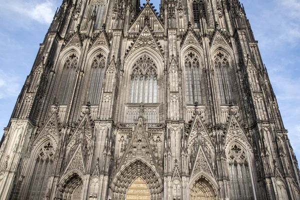 Fassade des Kölner Doms — Stockfoto