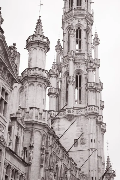 Tower of City Hall, Gran Place - Main Square, Bruxelas, Bélgica — Fotografia de Stock