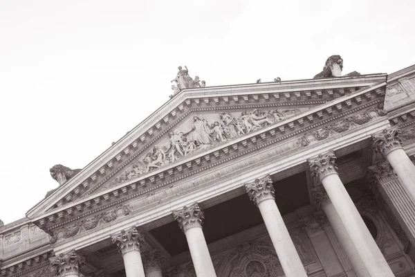 Beurs - beurs de Bruxells, gevel; Brussel, België — Stockfoto