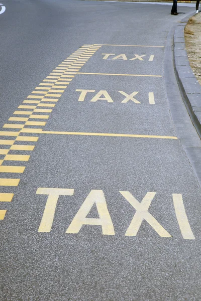 Gele Taxi teken in Brussel — Stockfoto