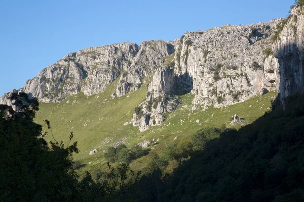 Ridge Busampiro Peaks Lierganes Cantabria Spain — Stock fotografie