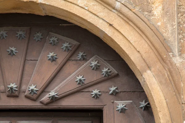 Крупним Планом Стара Церква Двері Фон — стокове фото