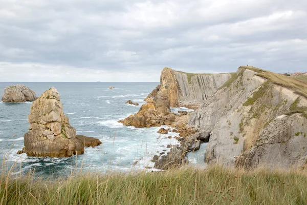 Tebing Pantai Portio Santander Cantabria Spanyol — Stok Foto