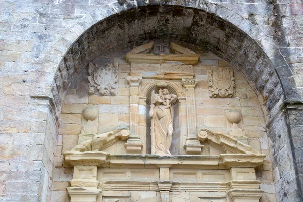 Eingang Der Kirche Saint Christopher Comillas Kantabrien Spanien — Stockfoto
