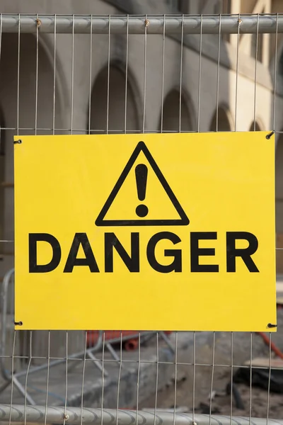 Yellow Danger Sign — Stock Photo, Image