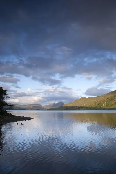 Sjön på connemara national park, county galway — ストック写真