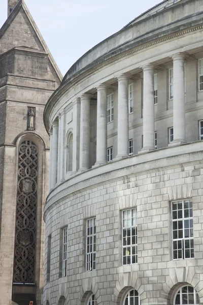 Centralna biblioteka i ratusz, manchester — Zdjęcie stockowe