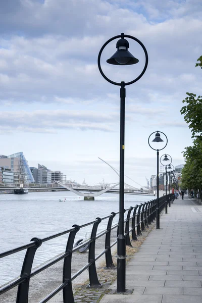 Rzeka liffey, dublin, Irlandia — Zdjęcie stockowe