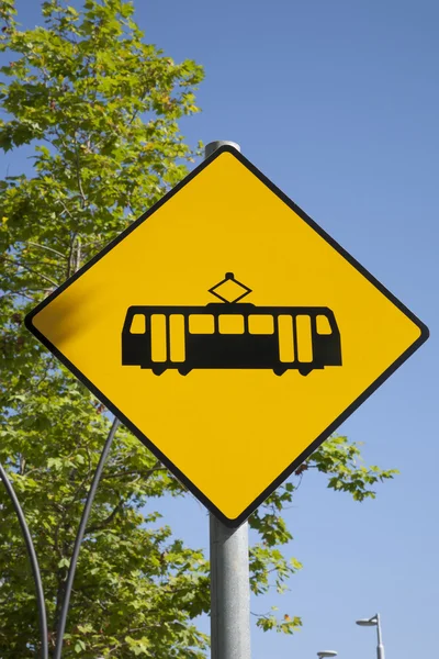Жовтий трамвай знак — стокове фото