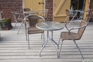 Kafe masası ve sandalyeler