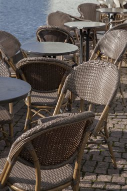 Kafe masası ve sandalyeler