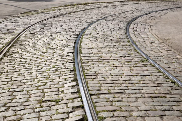 Straßenbahngleise auf Kopfsteinpflaster, Riga — Stockfoto
