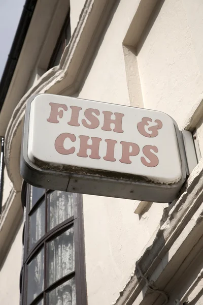 Signo de pescado y patatas — Foto de Stock